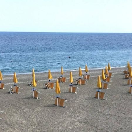 casa vacanze Thea Giardini Naxos Esterno foto